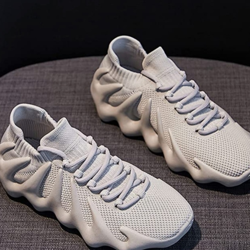 Breathable cross trainer shoes